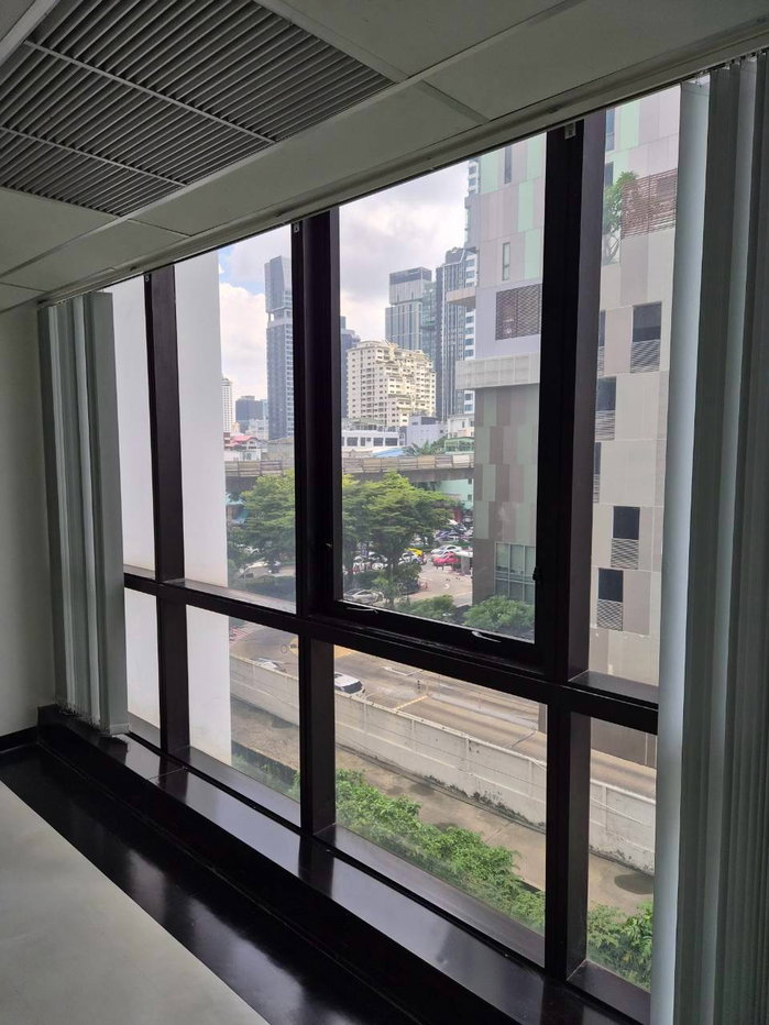 picture Office space for rent at Phayathai Plaza, next to the BTS - 4/8