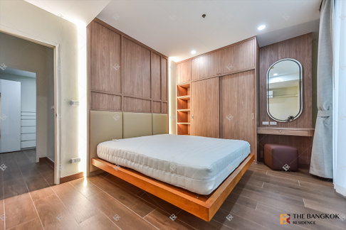🔥 Available Now🔥 Noble RED ติดBTSอารีย์ 2B1B 66 sqm. Just 44K/Month Call Ms.Angel(Aumi)0658209572