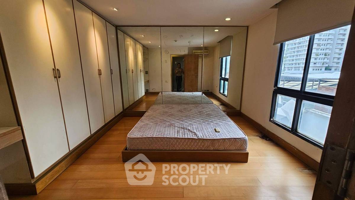 picture 2-BR Condo at Icon 2 Condominium close to Thong Lo (ID 3361220) - 6/10