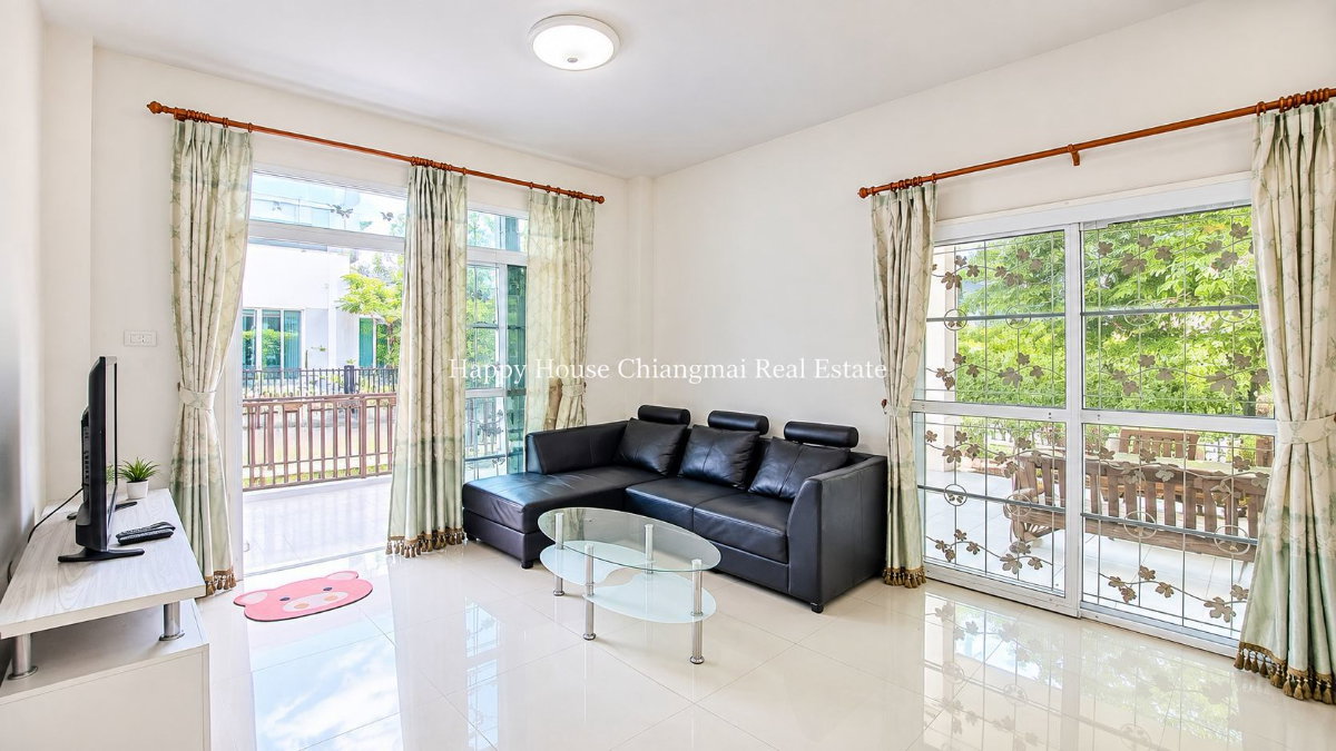รูป ให้เช่า บ้านเดี่ยว 2 ชั้น ในหมู่บ้านดีญ่า วาเล่ย์ สารภี โทร 082-532-3935 - รูปที่ 3/23