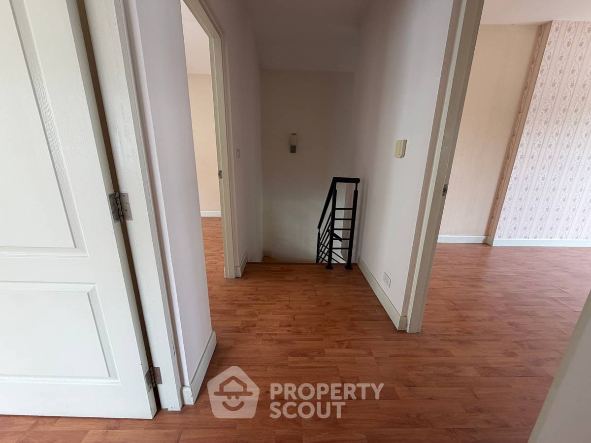 picture 4-BR House For Sale, Life Bangkok Boulevard-Ramintra (142 Sqm) (ID 1931559) - 16/29