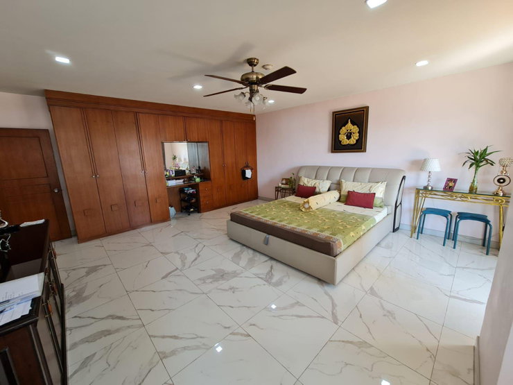 picture Spacious 3-Bedroom Condo 211 Sq.m. | Casa Viva Ekamai 12  - 10/30