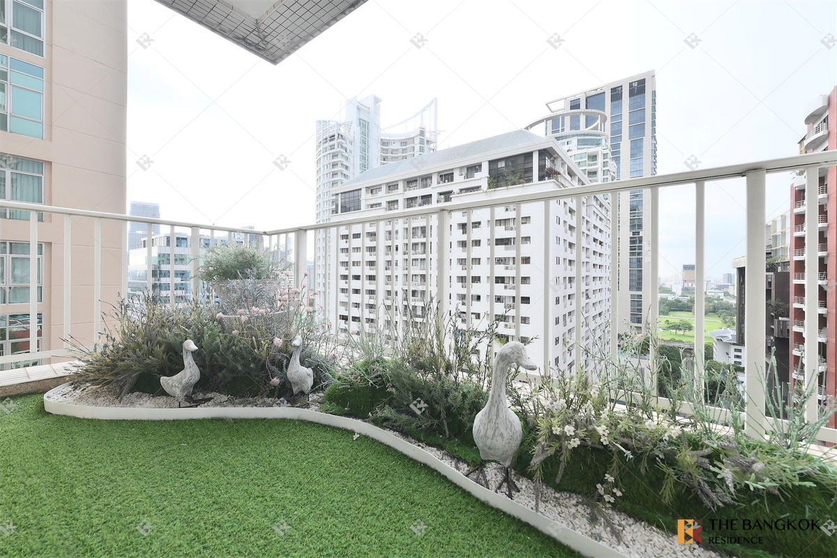 picture Langsuan Ville near BTS Ratchadamri Luxury Condo at Special Price - 4/10