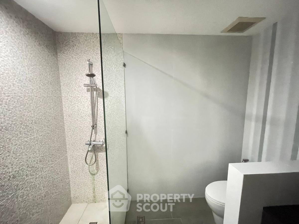 รูป คอนโด 5-ห้องนอน ที่ บ้าน สุขุมวิท ใกล้ BTS ทองหล่อ (ID 2093824) - รูปที่ 48/49