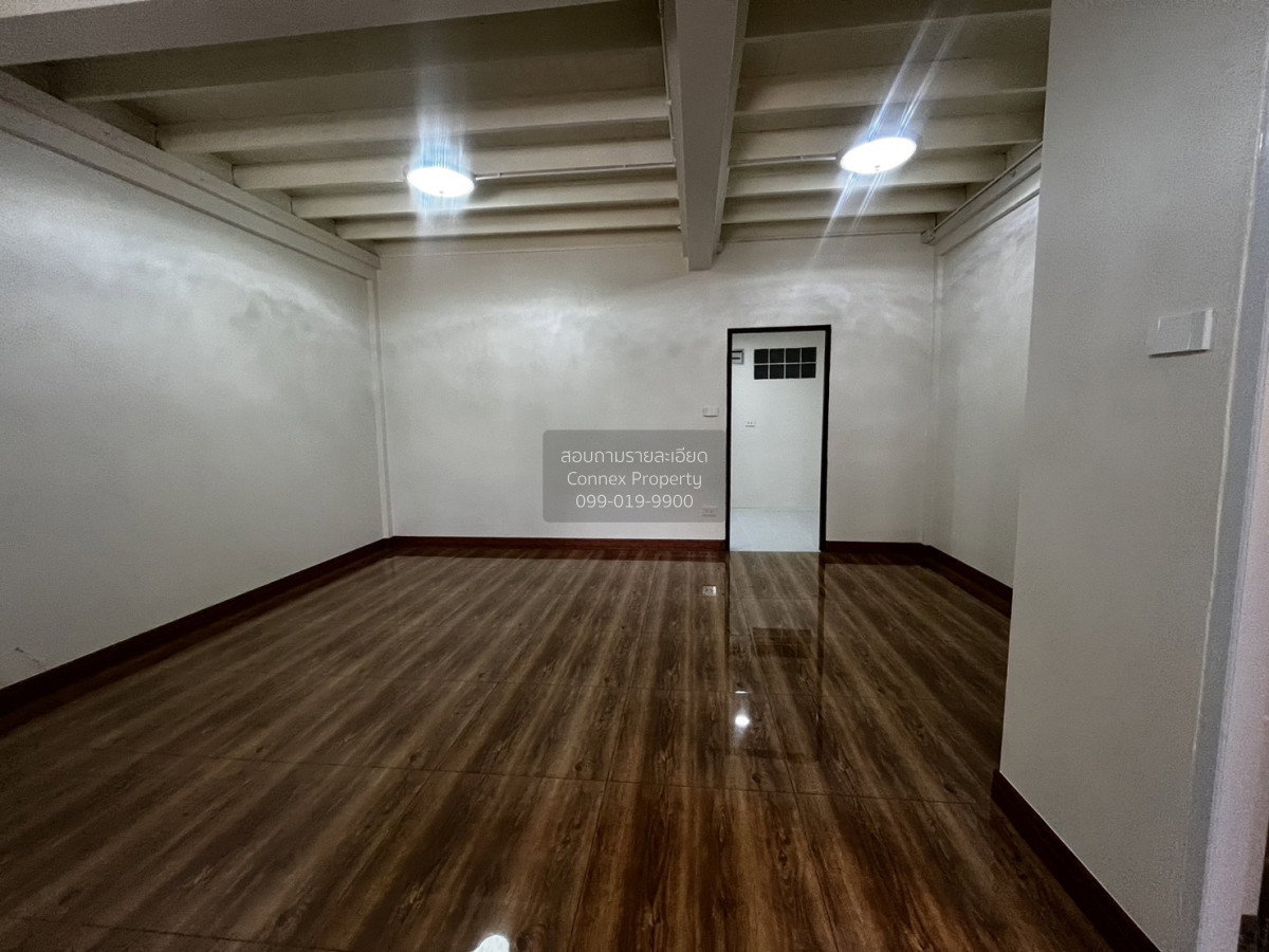 รูป ขายทาวน์เฮ้าส์/ทาวน์โฮม หมู่บ้านสุทธิศักดิ์ รีโนเวทใหม่ ลาดยาว เขต จตุจักร กรุงเทพ CX-178297 ✅ ทักไลน์ @connexproperty ตอบทันที ทีมงานมืออาชีพ ✅ - รูปที่ 2/10