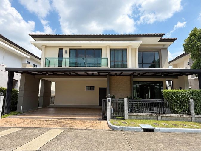 ขายบ้านเดี่ยว 3 ห้องนอน 304 ตร.ม. 76 ตร.ว. เดอะ ซิตี้ พัฒนาการ