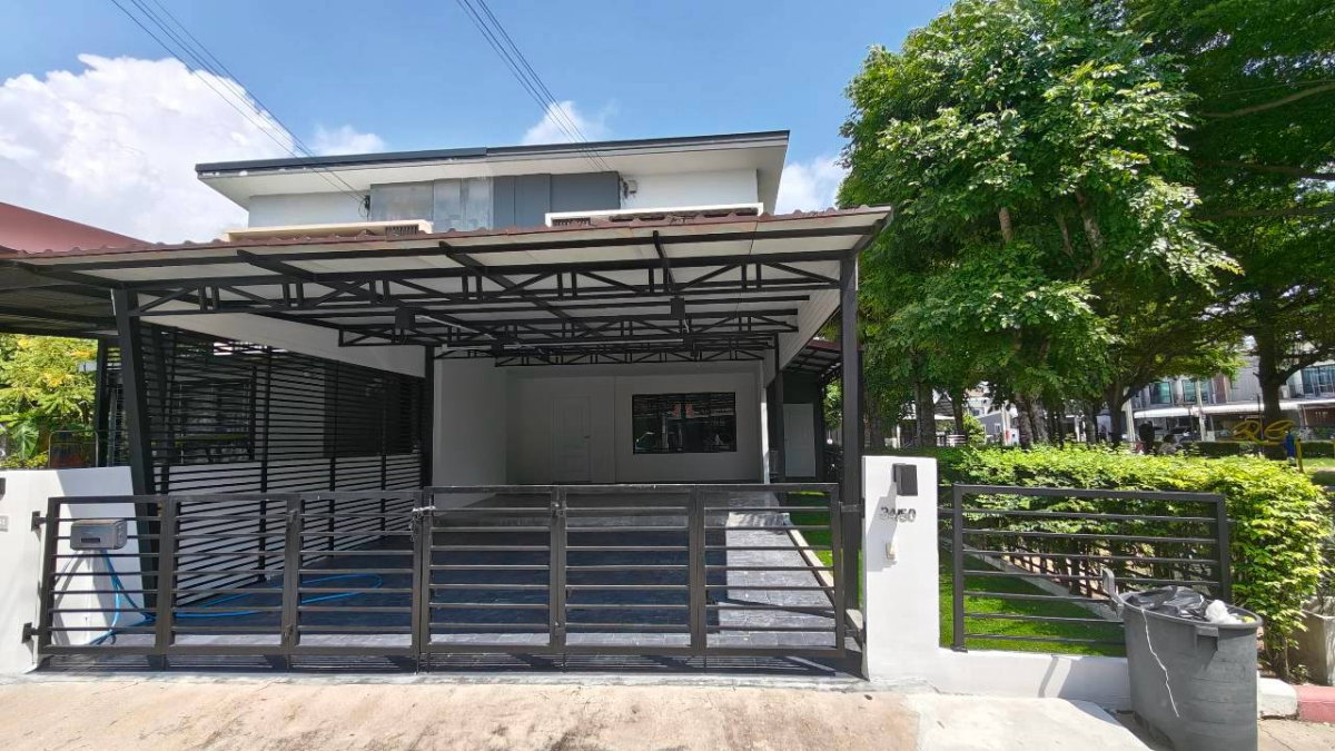 picture Rare Garden-Side Corner Unit! Semi-Detached Feel, Parking for 3 Cars | The Connect 25 Pracha Uthit 27 - 1/38