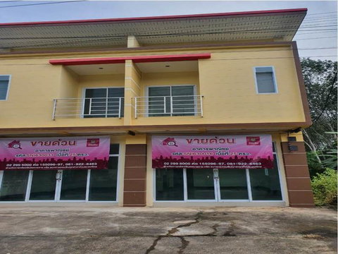 ที่ดินพร้อมสิ่งปลูกสร้าง 25 ตร.วา เมืองสุราษฎร์ธานี สุราษฎร์ธานี 1.6M