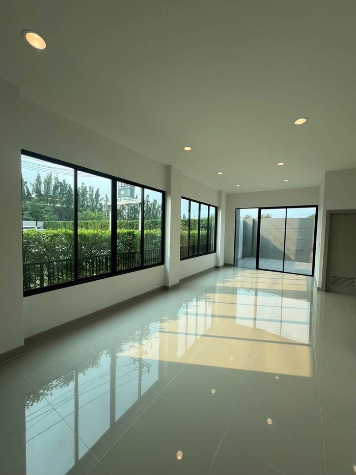 รูป 🏡✨ ให้เช่าทาวน์โฮมใหม่ 2 ชั้น Pleno สุขุมวิท–บางนา 4 3 ห้องนอน 3 ห้องน้ำ บ้านใหม่ไม่เคยปล่อยเช่ามาก่อน เฟอร์นิเจอร์และเครื่องใช้ไฟฟ้าครบ  - รูปที่ 3/16