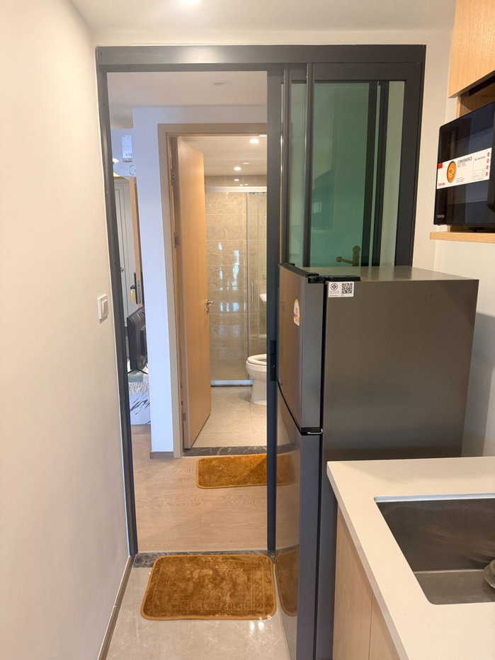 picture Regal Onnut-Srinakarin (1 bedroom), 8 th floor, Building B in Soi Suphapong 3,  8  accessible from both Srinakarin Soi 40 and 42. - 8/19