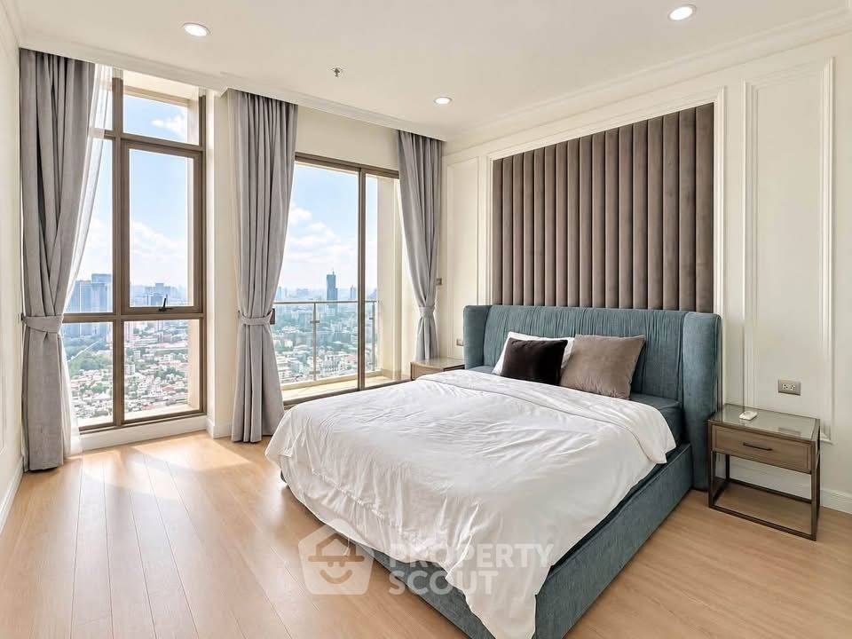 รูป 4 ห้องนอน ชั้น 34 พื้นที่ 355 ตร.ม. Supalai Oriental Sukhumvit 39 MRT เพชรบุรี (ID 3362556) - รูปที่ 12/20