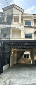 For rent: 15,000 baht/month. 3-story townhome on Ratchaburana-Suksawat Road. Newly renovated.