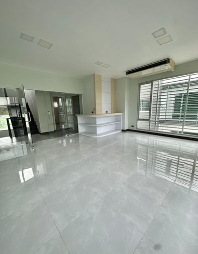 ให้เช่าโฮมออฟฟิศ 4 ห้องนอน 300 ตร.ม. 40 ตร.ว. บี สแควร์ พระราม 9 - เหม่งจ๋าย