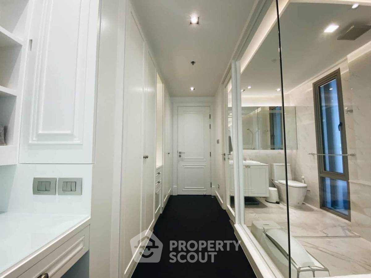 picture 33rd-Floor 2-BR Star View Condo For Sale In Phra Ram 3 (ID 717426) - 9/27