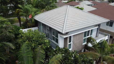 2 story detached house at Siwalee Khok Kruat Nakornrachsima size 78 sqw. usable area approx. 250 sqm. 4 bedroom 3 bathroom 7.5 mb. price negotiable