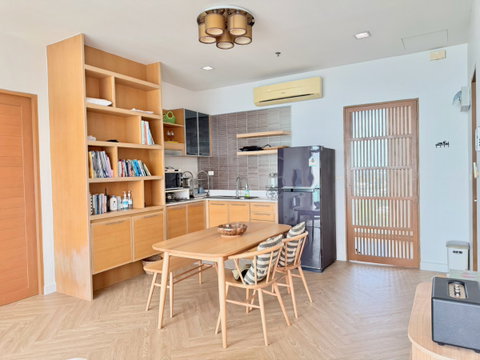 Casalunar Paradiso วิวทะเล มีความเป็นส่วนตัวสูง 2 ห้องนอน 2 ห้องน้ำ ชั้น 14 พื้นที่ 95 ตรม ราคาพิเศษเพียง 30,000.-