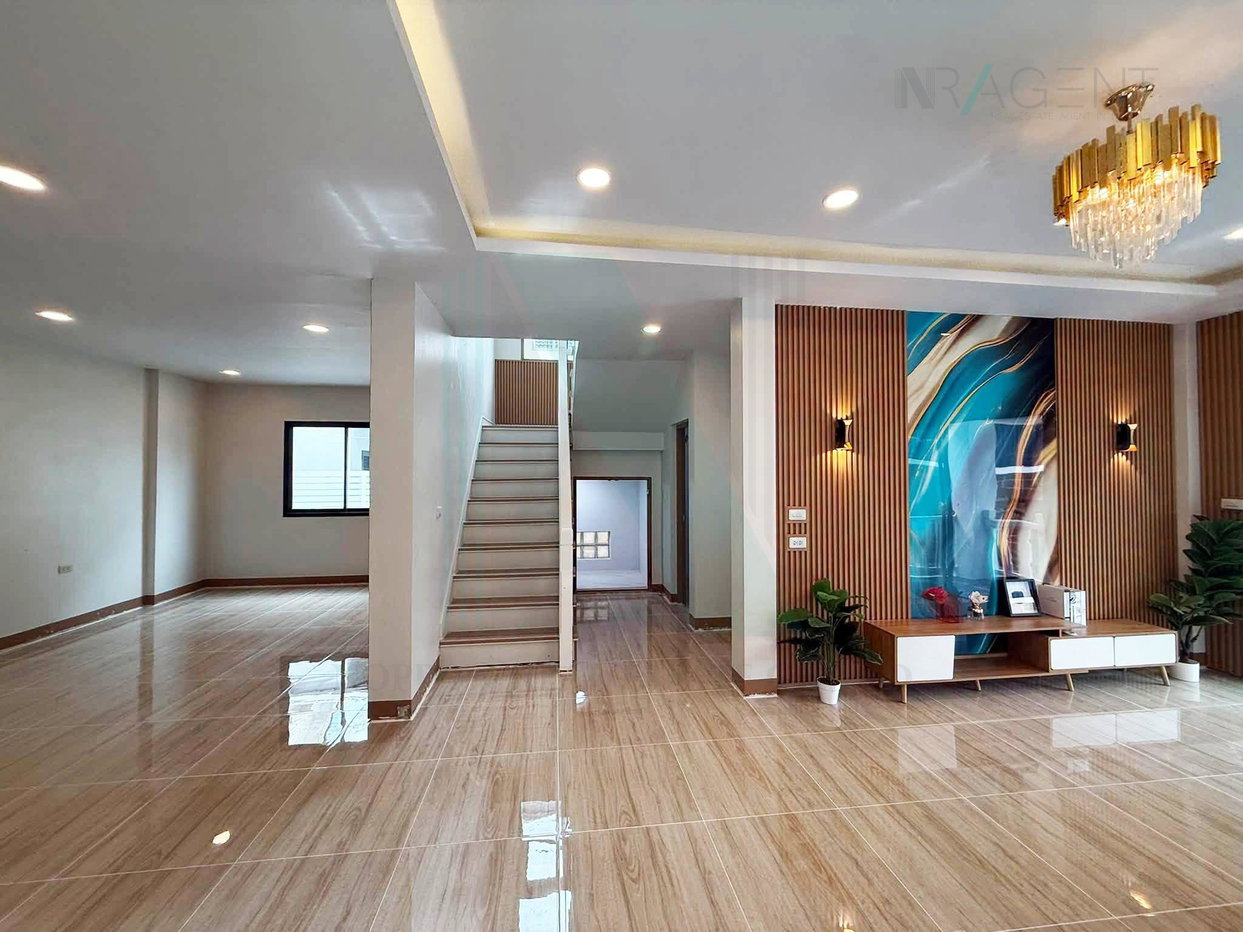 รูป 📌 ขายบ้านแฝด โครงการ วรารมย์ เพชรเกษม 81 2 ชั้น 4 ห้องนอน 3 ห้องน้ำ - รูปที่ 3/8