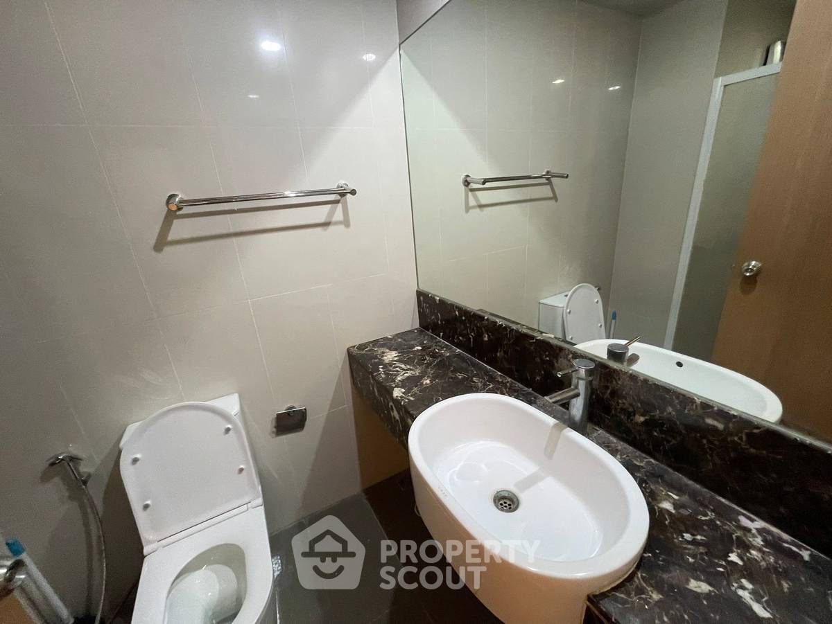 รูป คอนโด 1-ห้องนอน ที่ เลอ โคเต้ สุขุมวิท 14 ใกล้ BTS อโศก (ID 514487) - รูปที่ 17/18