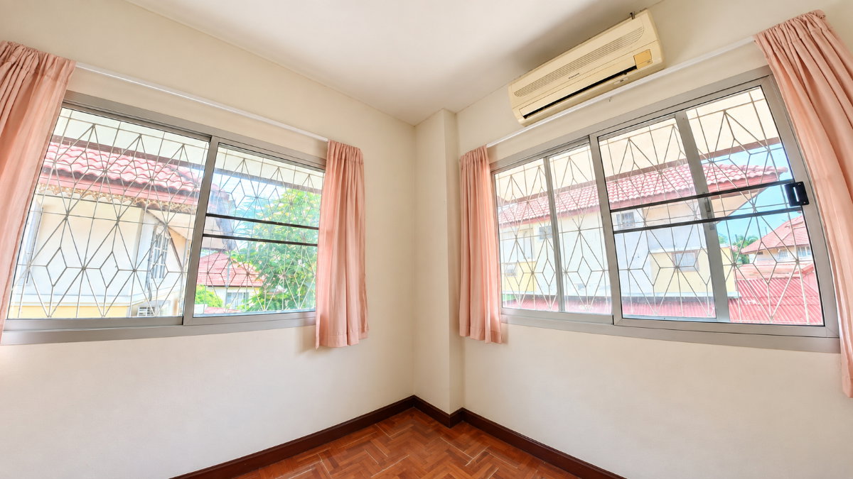 รูป 🏙️ ขายด่วน! บ้านแปลงใหญ่ 81 ตร.ว. | 3 ห้องนอน 3 ห้องน้ำ โครงการรุ่งอรุณ 3 หางดง เชียงใหม่ ทำเลดี 📞 080-1285266 - รูปที่ 14/21
