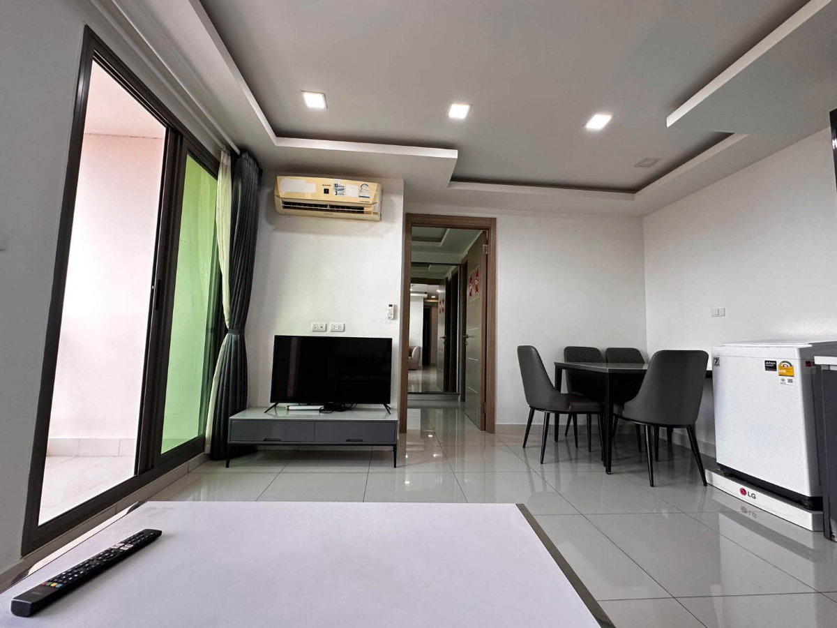 picture For Rent: Arcadia Beach Continental (2 Bedrooms & 2 Bathrooms) - 2/10