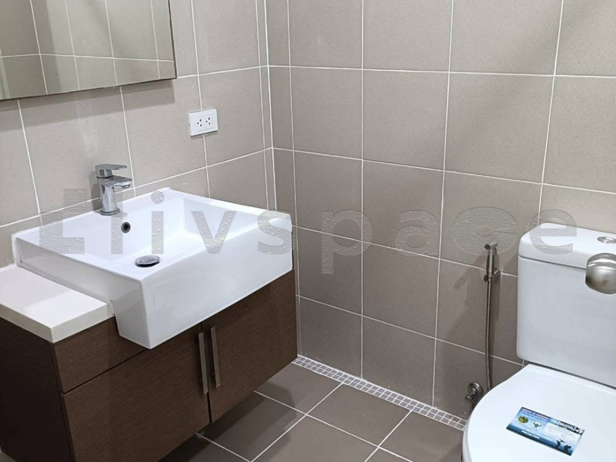 รูป ▚ L0JCCDツ ให้เช่า Hive Sathorn 1Bed 49ตร.ม. ห้องใหญ่ รีโนเวทใหม่ ทิศไม่ร้อน เฟอร์ครบ ติด BTS กรุงธนบุรี 0 เมตร✨ - รูปที่ 8/9