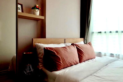Condos for rent : Condo for Rent at Knightsbridge Collage Ramkhamhaeng (B6910010)