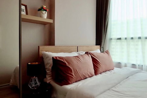 Condo for Rent at Knightsbridge Collage Ramkhamhaeng (B6910010)