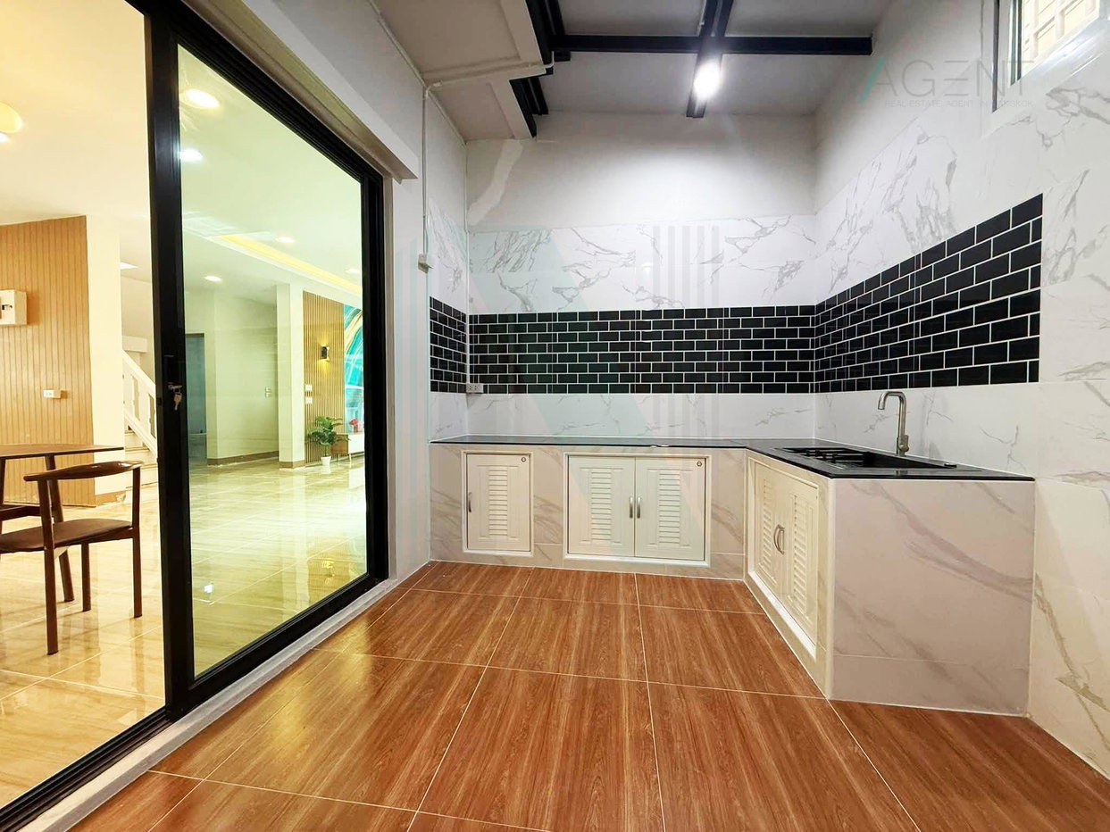 รูป 📌 ขายบ้านแฝด โครงการ วรารมย์ เพชรเกษม 81 2 ชั้น 4 ห้องนอน 3 ห้องน้ำ - รูปที่ 6/8