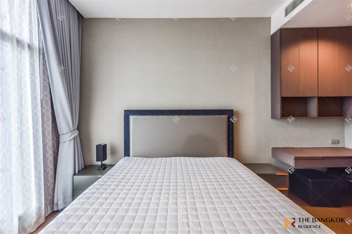 picture Comfortable and Ready to Move-in The Diplomat Sathorn near BTS Surasak - 1/10
