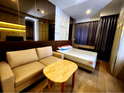 Condos for rent : For Rent📍park origin payathai 💥19.5k📞0639399665  