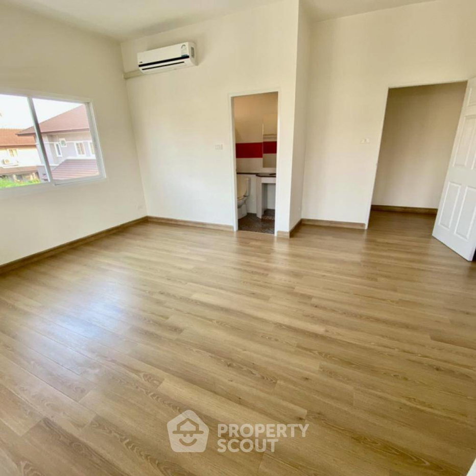 รูป บ้าน 5-ห้องนอน ที่ เดอะ บลิส กุลพันธ์วิลล์ 16 ใน สันกำแพง (ID 1542410) - รูปที่ 15/27