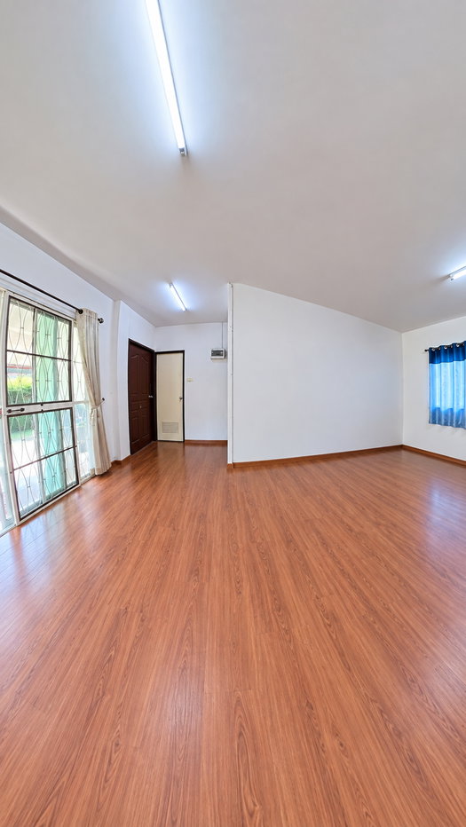 รูป 🏡 ขายด่วน! บ้านเดี่ยวทำเลดี สันผักหวาน หางดง เพียง 1.39 ล้านบาท! 📞 080-1285266 - รูปที่ 6/16