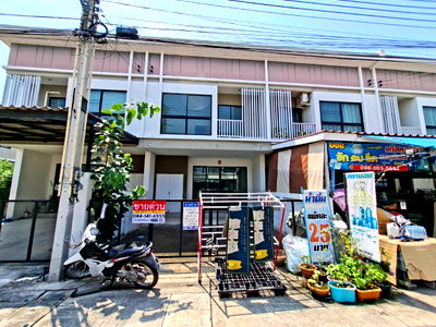 Townhouses for sale Chonburi : H Living Space Rong Po-Sukhumvit