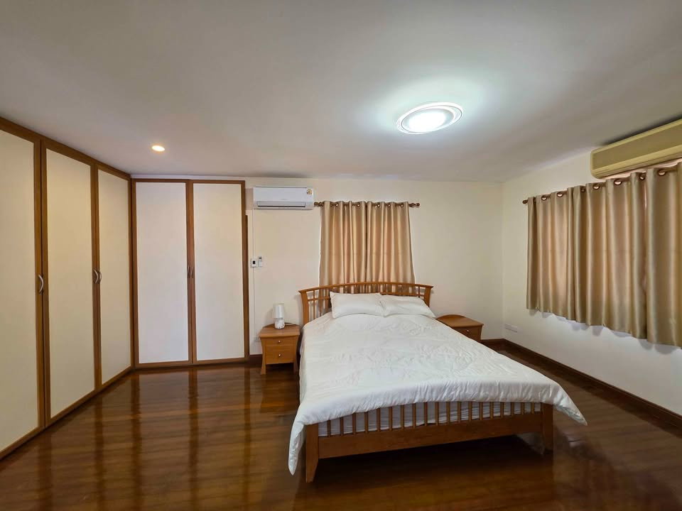 รูป ให้เช่าบ้านหลังใหญ่ ใจกลางเมืองระยอง (น้ำไม่ท่วม) 5 ห้องนอน 4 ห้องน้ำ 📍 Modern Home Village ระยอง - รูปที่ 2/20
