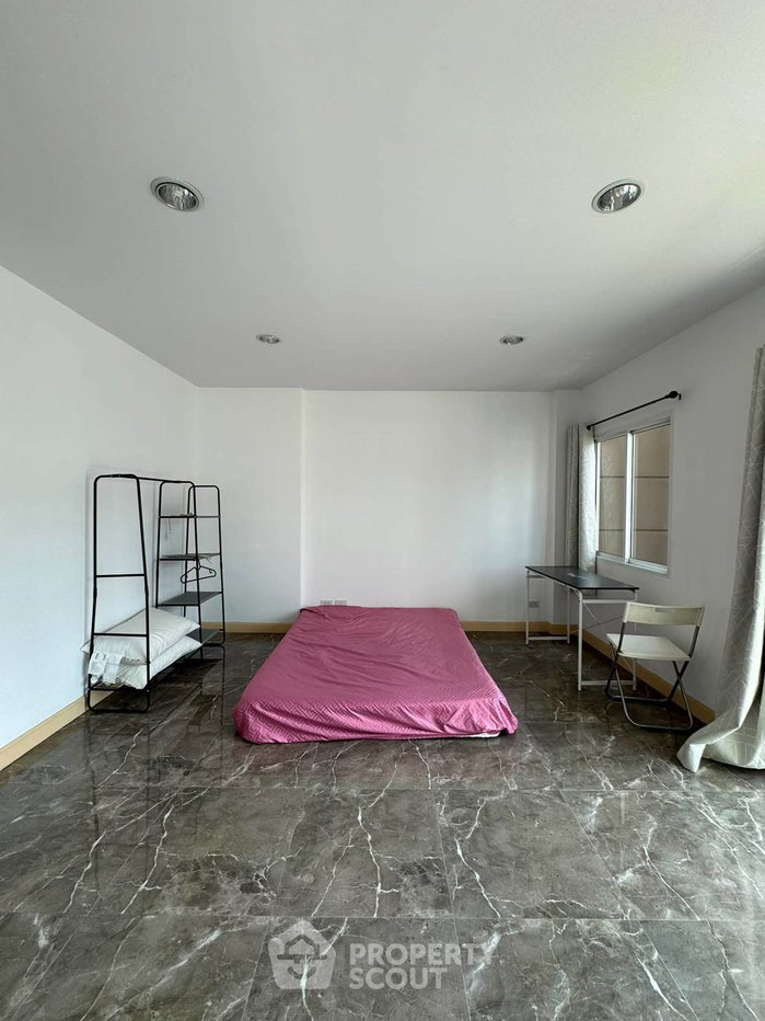 รูป ทาวน์เฮ้าส์ 4-ห้องนอน ใน หนองบอน (ID 3363469) - รูปที่ 33/36