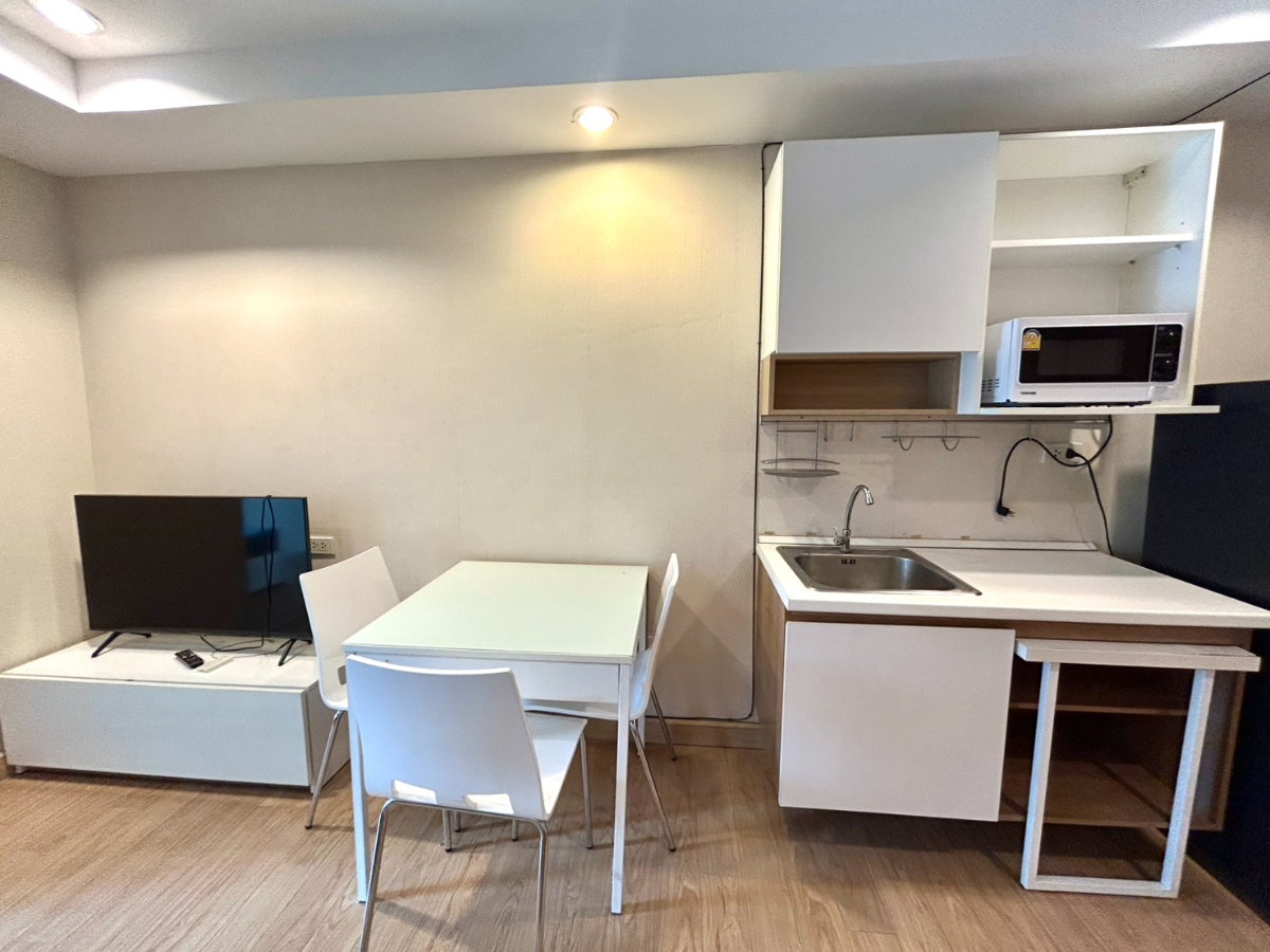 picture Trams Condo in Jed Yod for rent 13,000 THB/month 2bedrooms ,Tel +66 823899314 Boo - 5/25