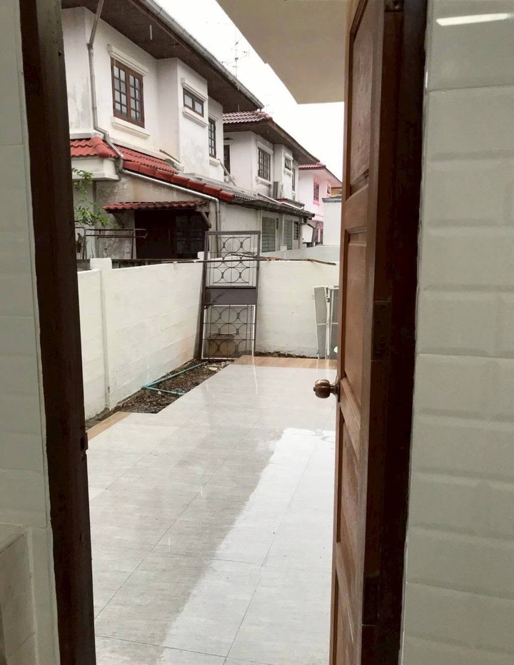 รูป ให้เช่า บ้านเดี่ยว 2 ชั้น หมู่บ้าน มณียา มาสเตอร์พีซ รัตนาธิเบศร์ 50 ตรว 3 นอน 2 น้ำ เพียง 15000 บาท - รูปที่ 8/10