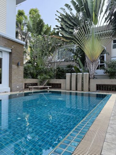 ให้เช่าบ้านเดี่ยว 4 ห้องนอน 400 ตร.ม. 150 ตร.ว. สุขุมวิท 36 การ์เด้น วิลเลจ