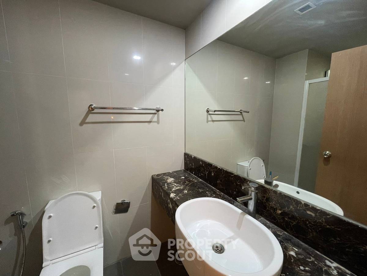 รูป คอนโด 1-ห้องนอน ที่ เลอ โคเต้ สุขุมวิท 14 ใกล้ BTS อโศก (ID 514487) - รูปที่ 18/18