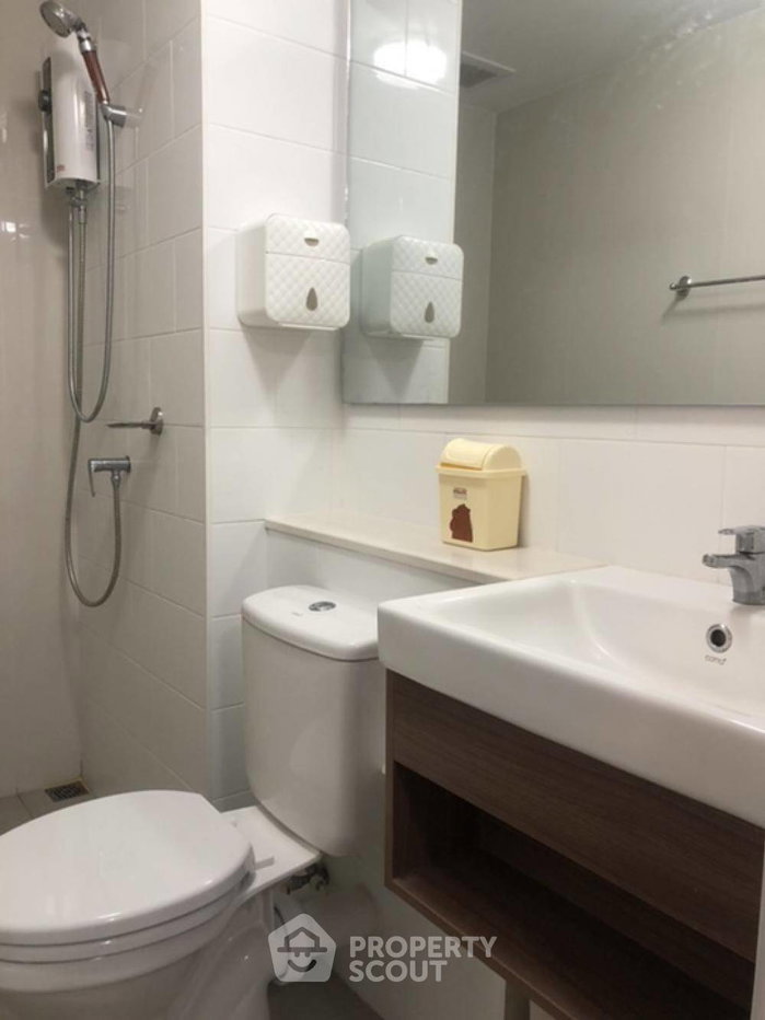 picture 2-BR Condo At Plum Condo Ram 60 Interchange, Hua Mak (ID 1072610) - 8/15