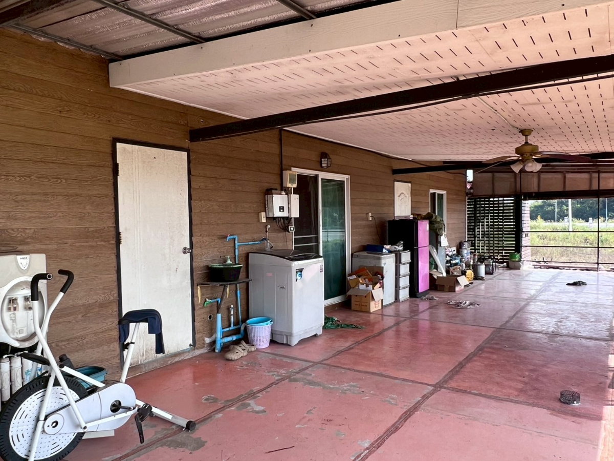 รูป 95546 - ขายบ้านสวน 2 ชั้น พร้อมที่ดิน 4 ไร่ 3 งาน 5 ตรว. อ.พรหมบุรี จ.สิงห์บุรี ติดถนนทางหลวงหมายเลข 309 - รูปที่ 3/12