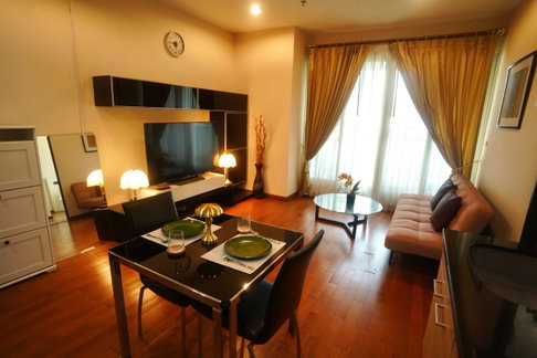For sale: The Address Chidlom, 1 bedroom, 1 bathroom, Soi Somkid, Freehold condo, hard to find, walk through Central Chidlom & BTS.