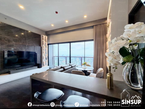 🔥 HOT DEAL!!! Lowest-Priced Penthouse at Park Origin Thonglor 🌆 180° panoramic views above Bangkok ✨ In one of Thonglor’s Tallest Luxury Residences
