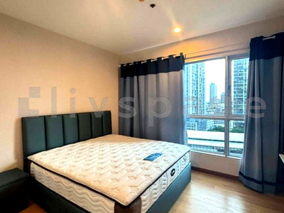 Condos for rent : ▚ L0JCCDツ FOR RENT Hive Sathorn 1Bed 49sqm Large Unit Newly Renovated Cool Direction 0m to BTS Krung Thon Buri✨