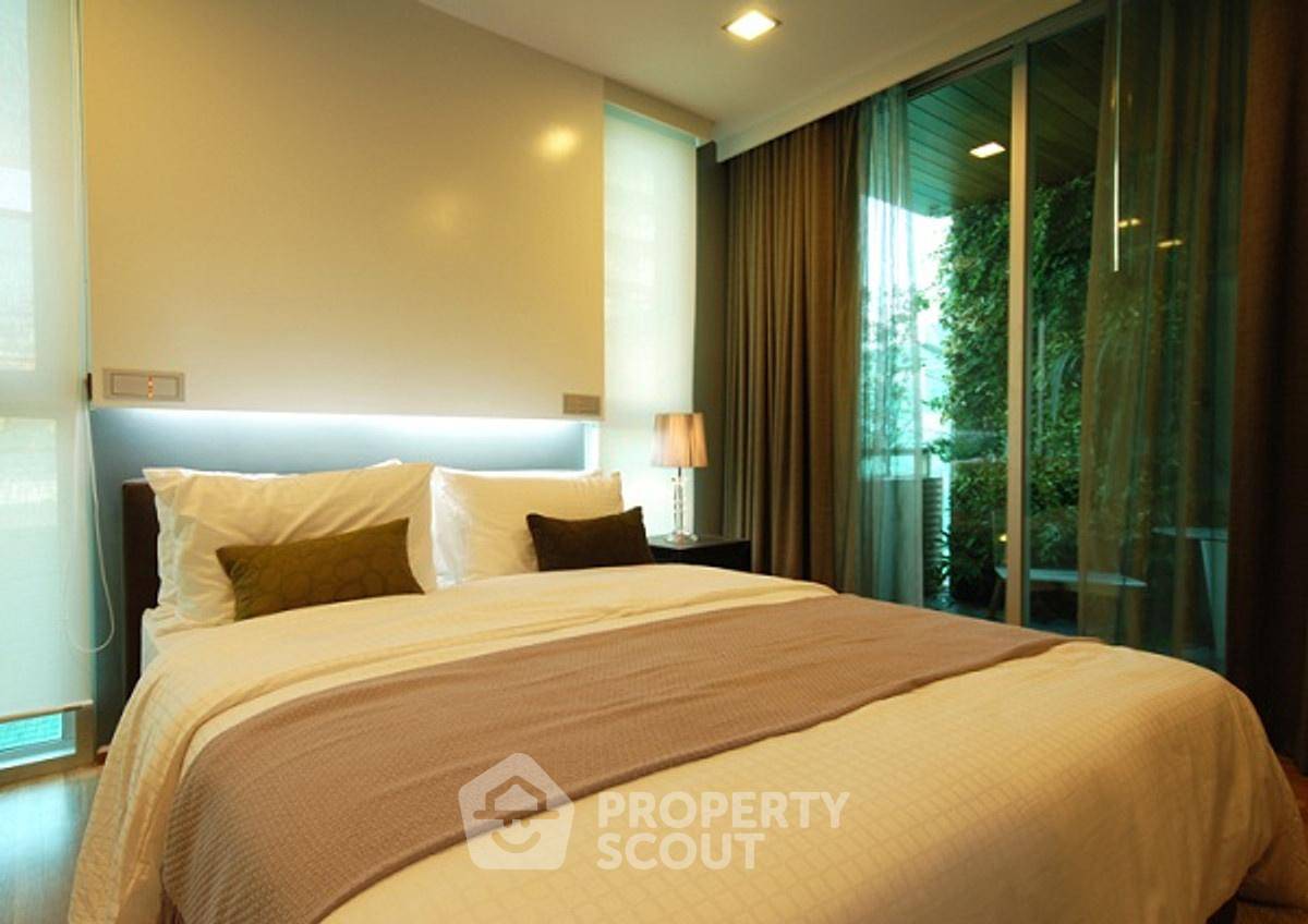 picture 200m To MRT Sam Yan | 2-BR Quad Silom Condominium (ID 2870069) - 3/4