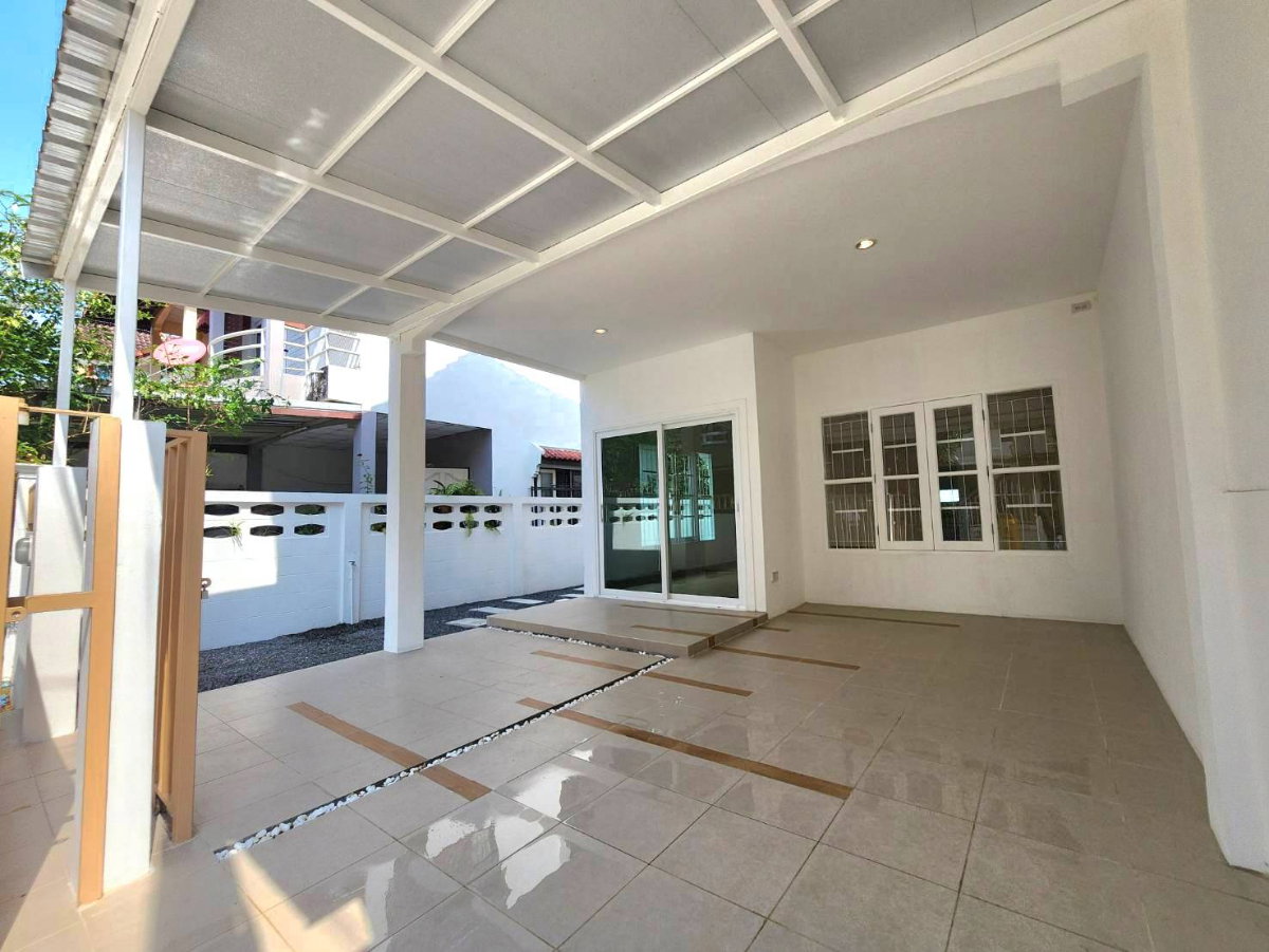 รูป 95742 - ขายบ้านแฝด ม.ศุธาวัลย์ ติดถนนใหญ่ ตรงข้ามวัดสวนแก้ว อ.บางใหญ่ จ.นนทบุรี - รูปที่ 2/10