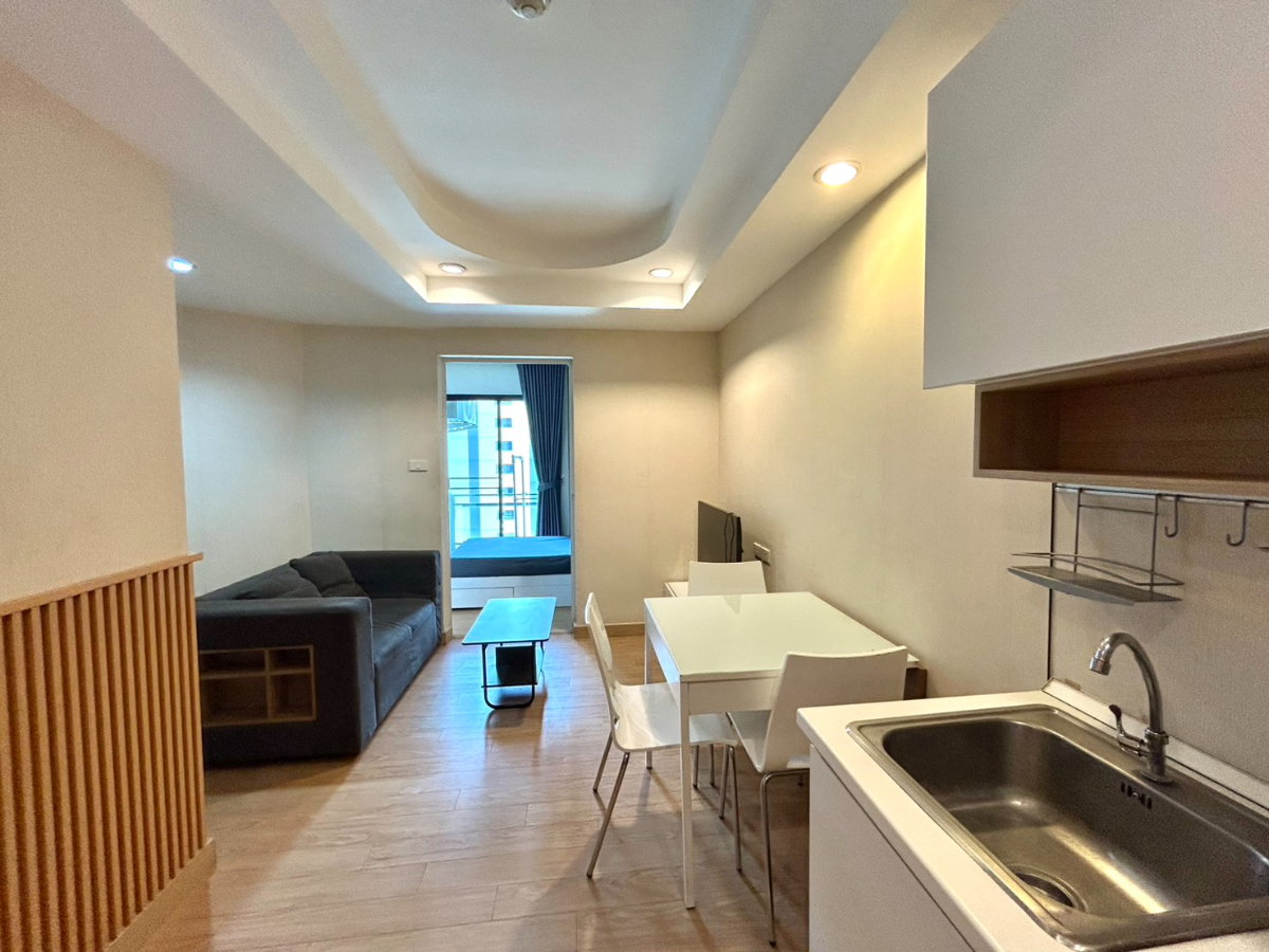 picture Trams Condo in Jed Yod for rent 13,000 THB/month 2bedrooms ,Tel +66 823899314 Boo - 3/25