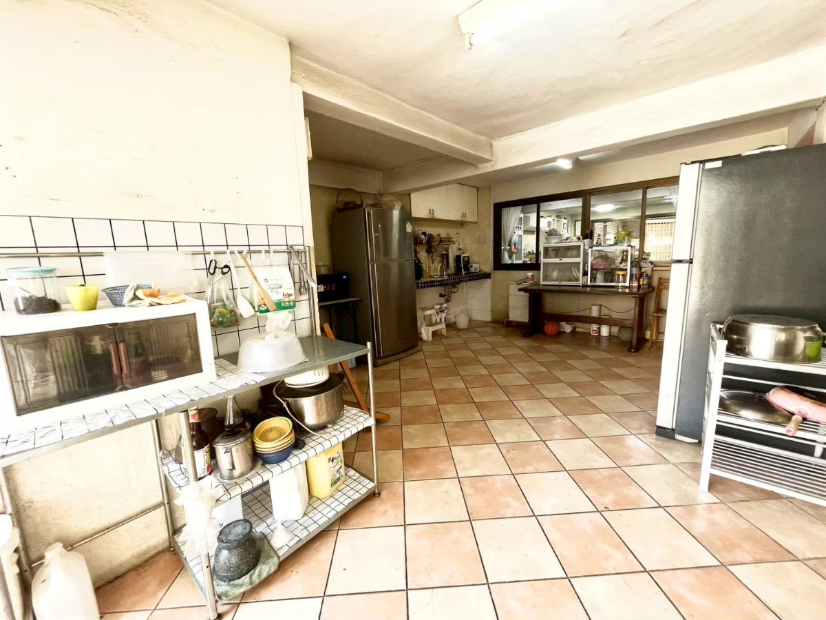picture 4.5 stories shophouse for sale: suitable for hoe office/ small factory  - 9/15