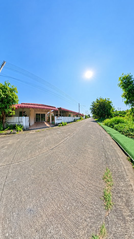 รูป 🏡 ขายด่วน! บ้านเดี่ยวทำเลดี สันผักหวาน หางดง เพียง 1.39 ล้านบาท! 📞 080-1285266 - รูปที่ 3/16