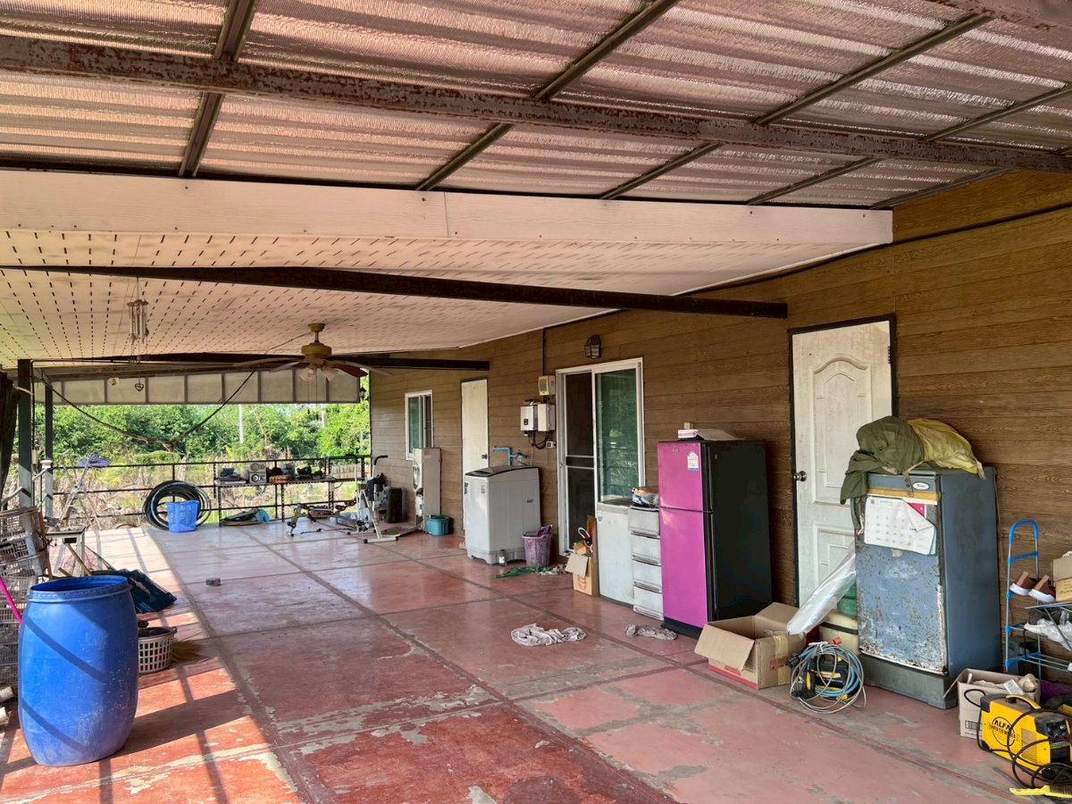 รูป 95546 - ขายบ้านสวน 2 ชั้น พร้อมที่ดิน 4 ไร่ 3 งาน 5 ตรว. อ.พรหมบุรี จ.สิงห์บุรี ติดถนนทางหลวงหมายเลข 309 - รูปที่ 2/12